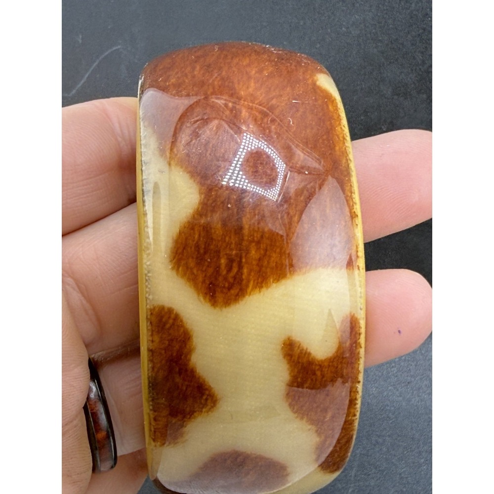 Vintage Estate Bangle Bracelet Brown Cow Hide Pattern Chunky Acrylic 9"